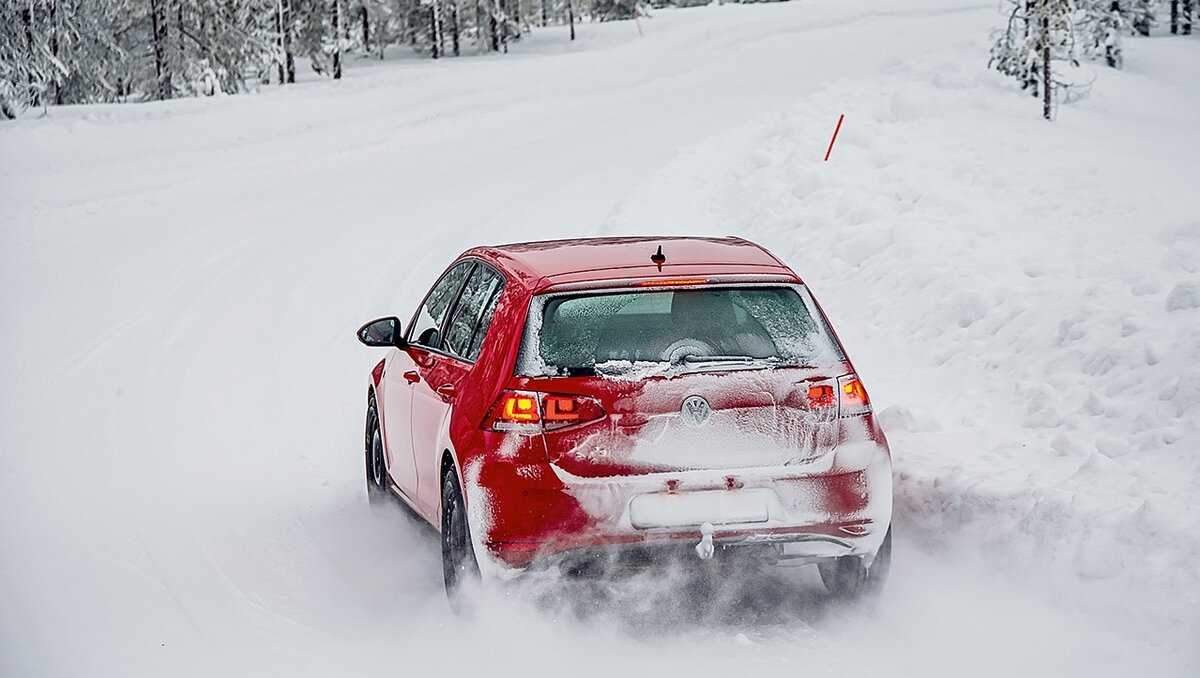 Вождение зимой: особенности, правила управления автомобилем с передним, задним приводом, полноприводной машиной. эксплуатация авто с акпп
