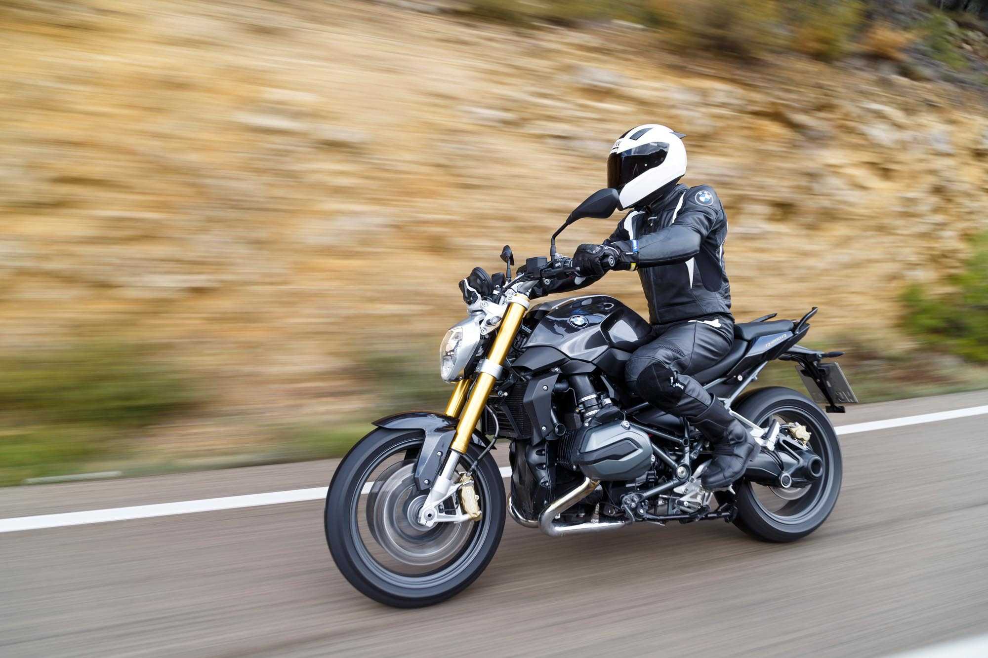 BMW r1200r Street Fighter