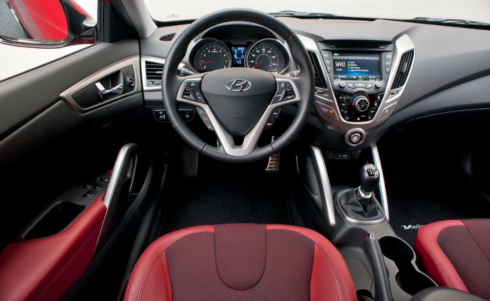 Hyundai представляет обновленный veloster и новый veloster turbo