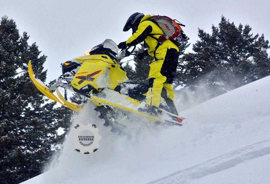 Снегоход ski doo 800. Снегоход Ski Doo 2015 горный. Снегоход саммит 800. Горный снегоход BRP.