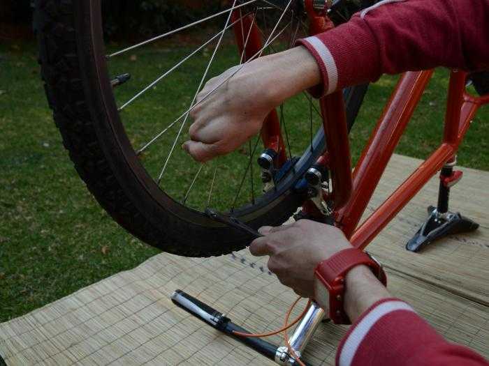 Как исправить «восьмерку» на колесе велосипеда, пошаговое руководство