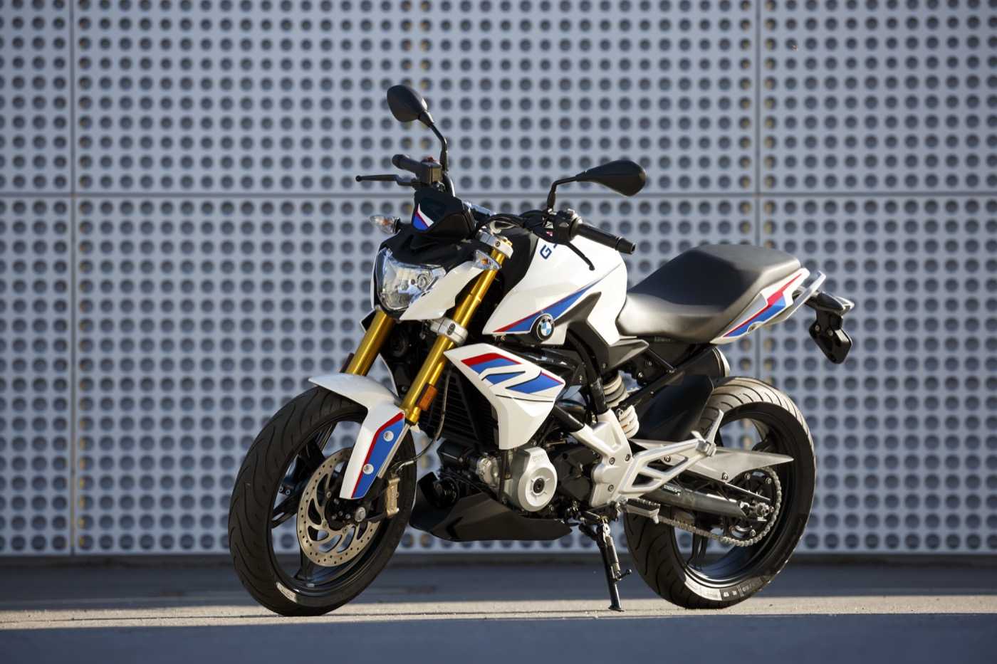 Ктм 390 duke против bmw g 310 r: что выбрать начинающему мотоциклисту?