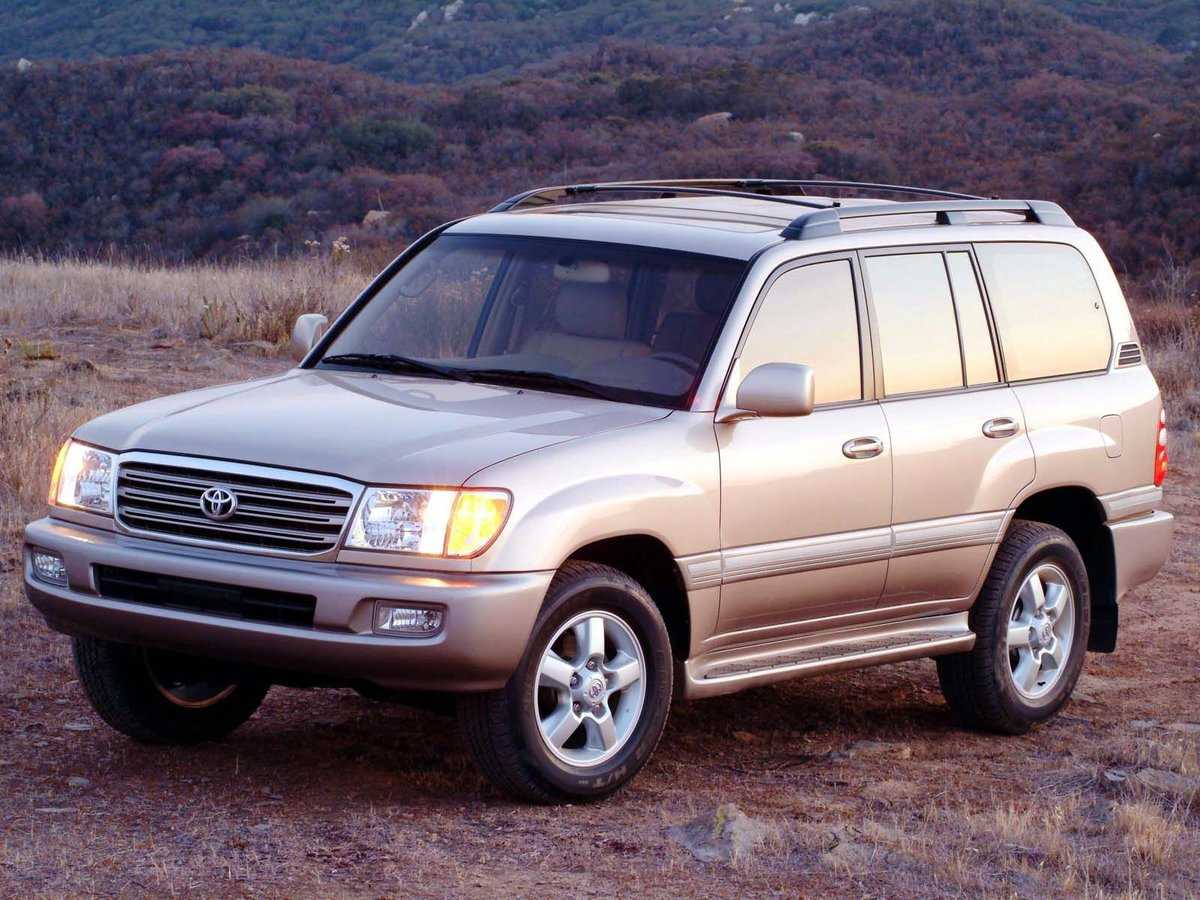 Ленд крузер 2000 годов. Toyota Land Cruiser 100. Toyota Land Cruiser 2002. Toyota Land Cruiser 100 1998-2002. Toyota Land Cruiser 100 2003.