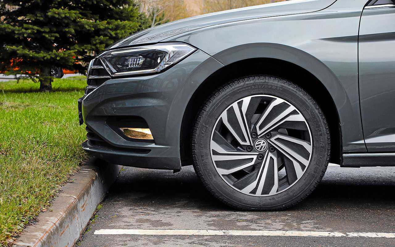 Hyundai elantra gt (2014) vs skoda octavia hatch (2014): в чем разница?