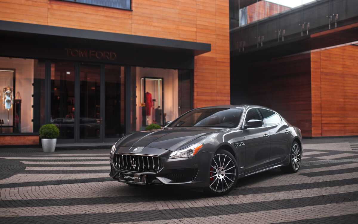Del s q. Мазерати Кватропорте 2020. Maserati Quattroporte Sport gt 2020. Maserati Quattroporte s q4 vi Рестайлинг. Maserati Quattroporte 2014 черный.