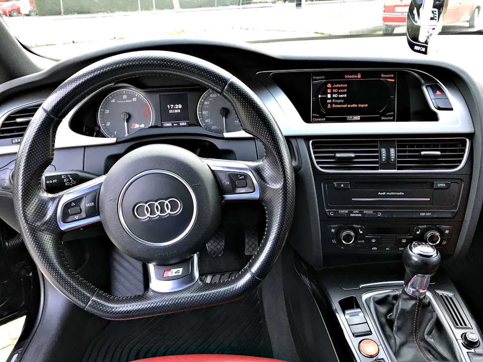Audi a8, bmw 7-серии и mercedes-benz s-класса: три грани автомобильного совершенства
