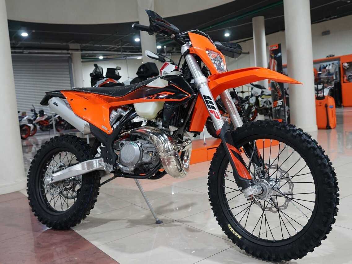 Мы ездили: ktm exc 250 и 300 tpi с впрыском топлива, которые мы тестировали на erzberg. - avtotachki